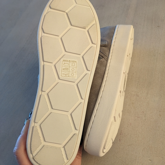 Dolce Vita Grey Suede Zip Shoes - Picture 5 of 7